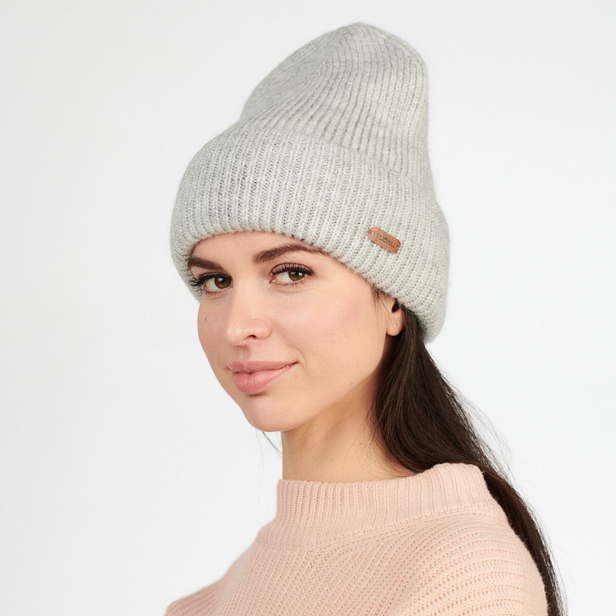 

Шапка, Серый