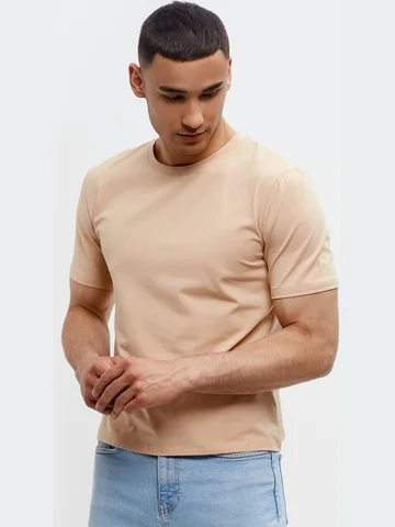 Футболка MINAKU