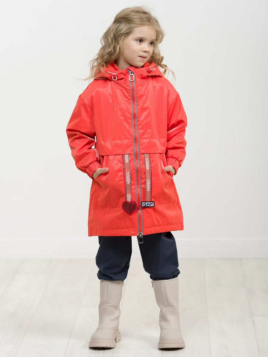 

Плащ, Красный