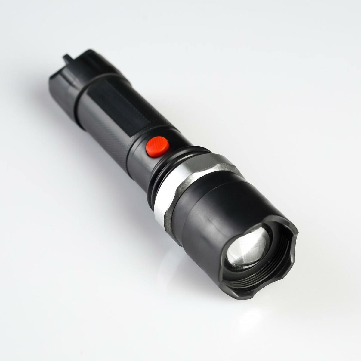 

Фонарь ручной, Черный